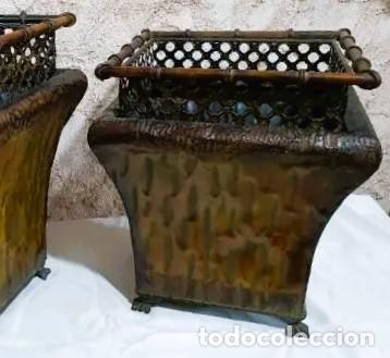 Antig&uuml;edades: Pareja de maceteros forja - Foto 4