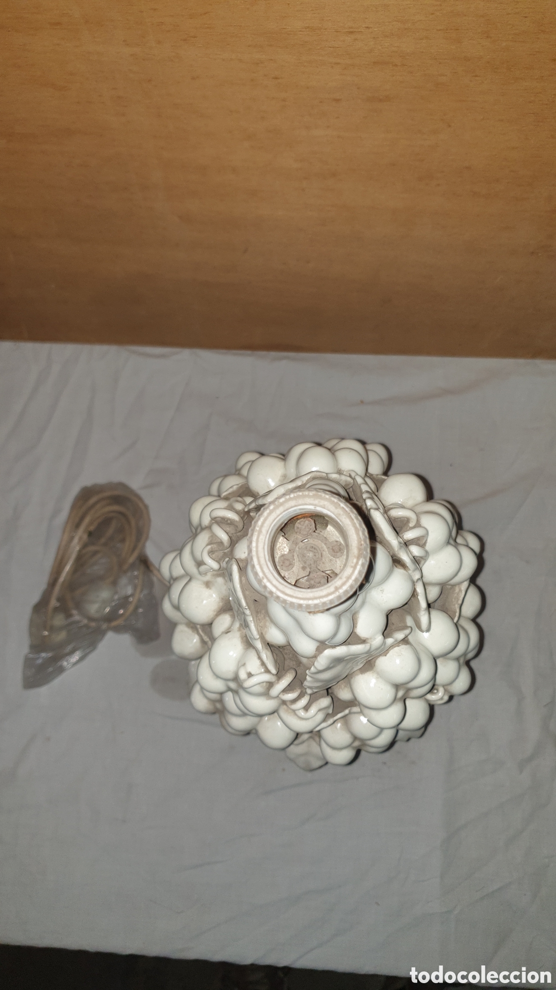 Antig&uuml;edades: L&Aacute;MPARA MANISES BLANCA - Foto 3