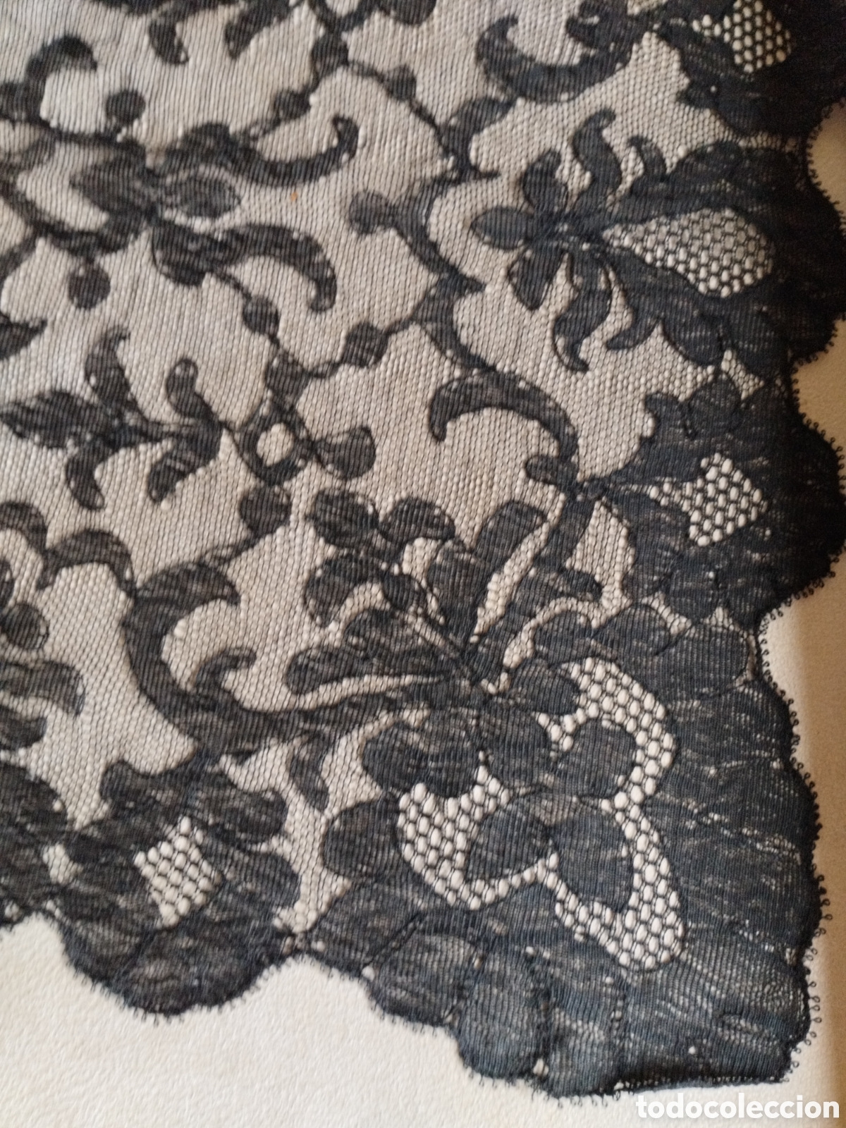 Antig&uuml;edades: * MANTILLA.2M. (Rf:318/d) - Foto 3