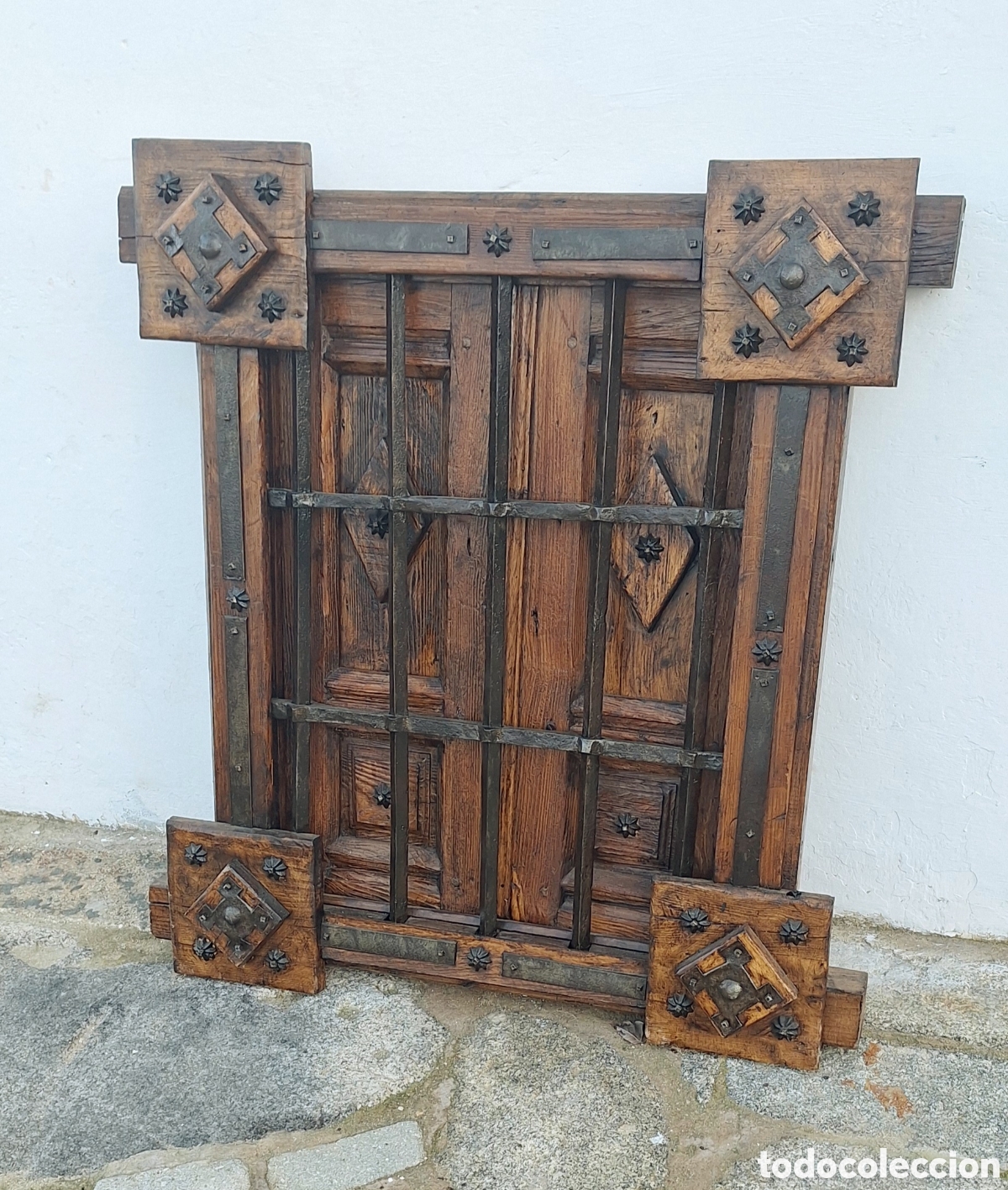 Antig&uuml;edades: Reja de madera y forja - Foto 1