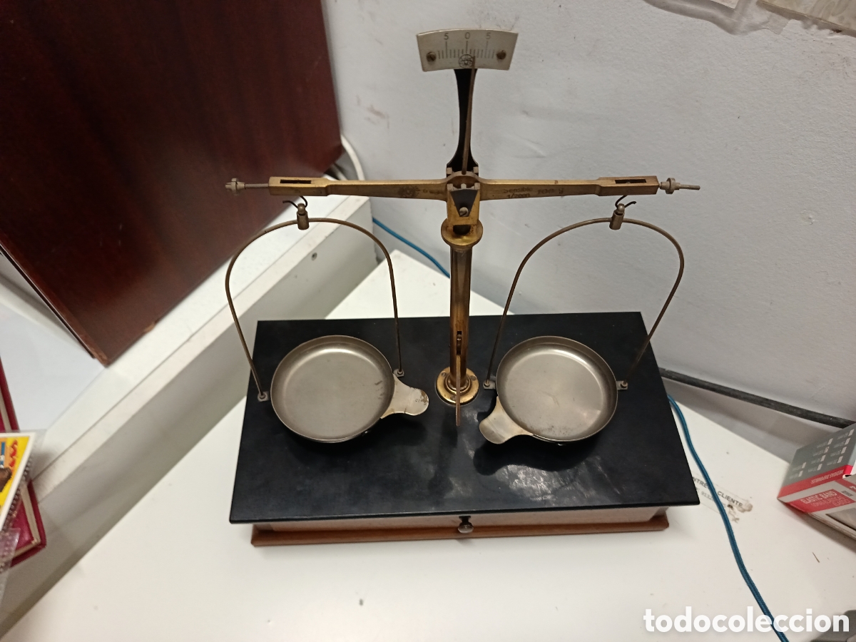 Antig&uuml;edades: Balanza precisi&oacute;n Cobos - Foto 2