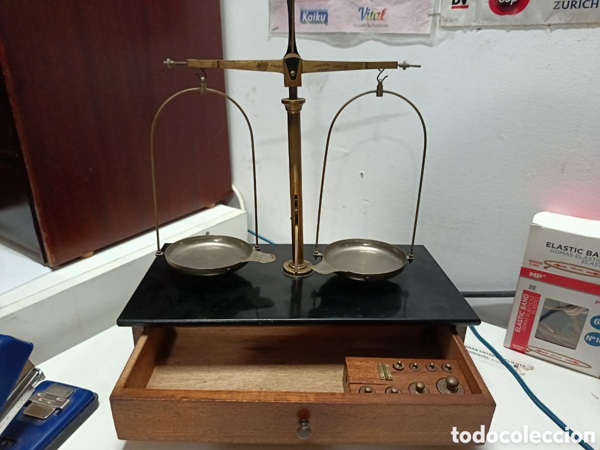 Antig&uuml;edades: Balanza precisi&oacute;n Cobos - Foto 1