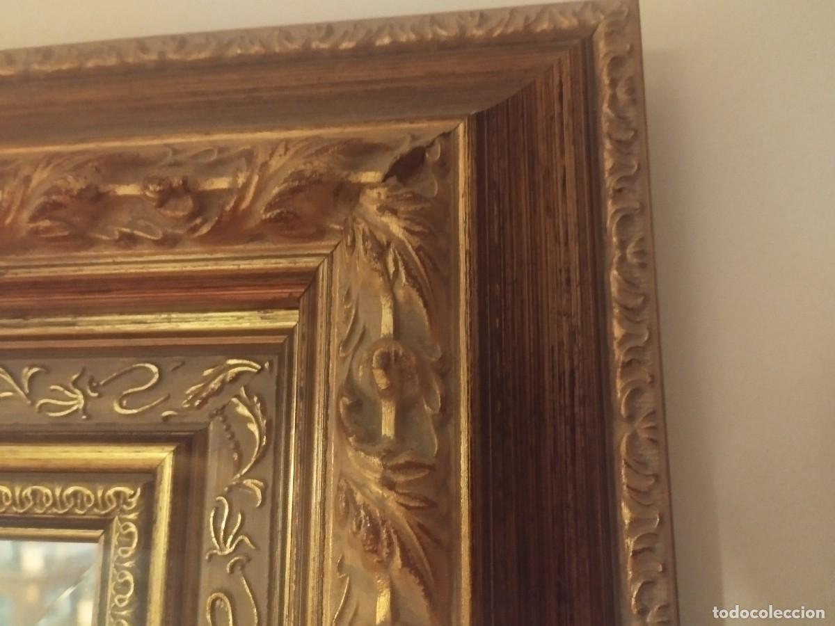 Antig&uuml;edades: Espejo de pared en impresionante marco de madera - Foto 3