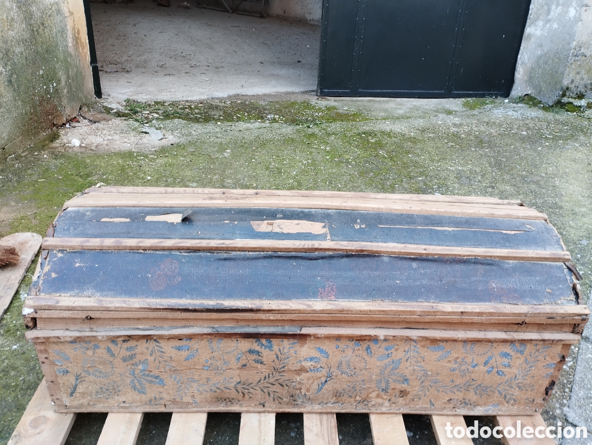Antig&uuml;edades: Lote de dos ba&uacute;les de madera - Foto 5