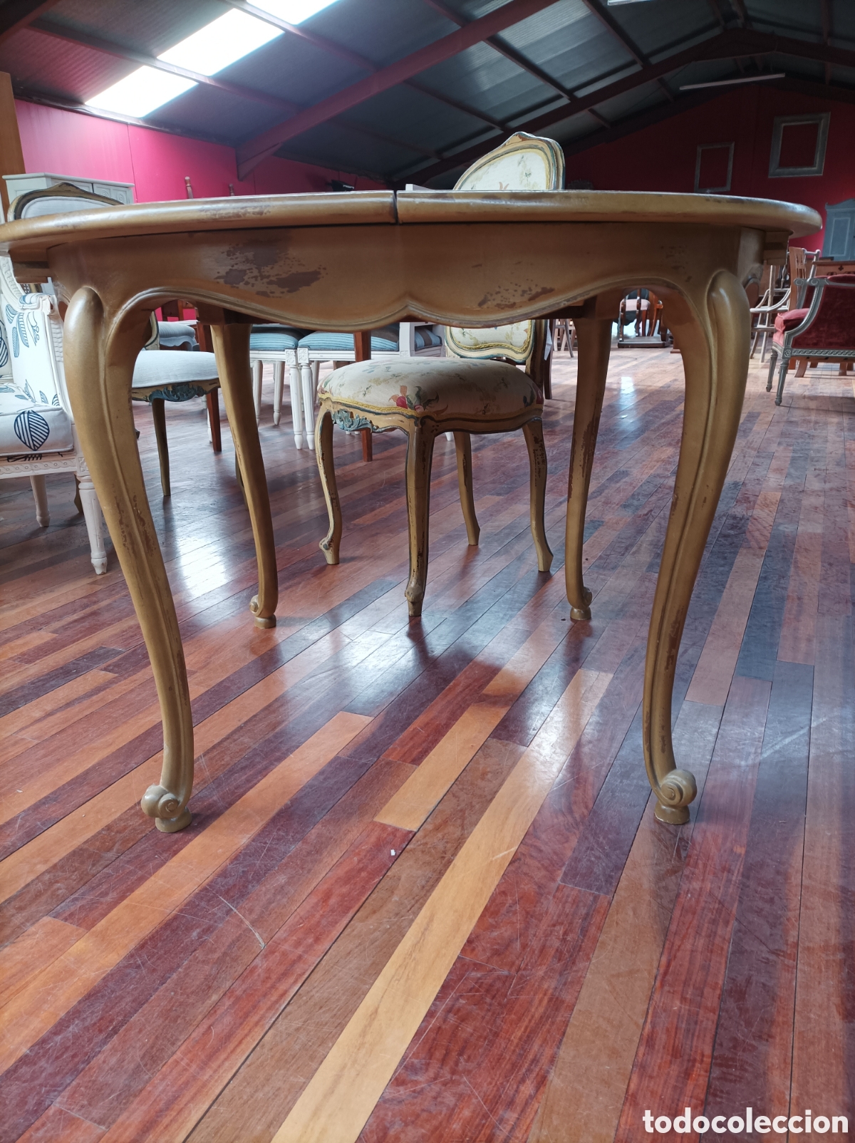Antig&uuml;edades: Mesa redonda extensible en madera policromada - Foto 6