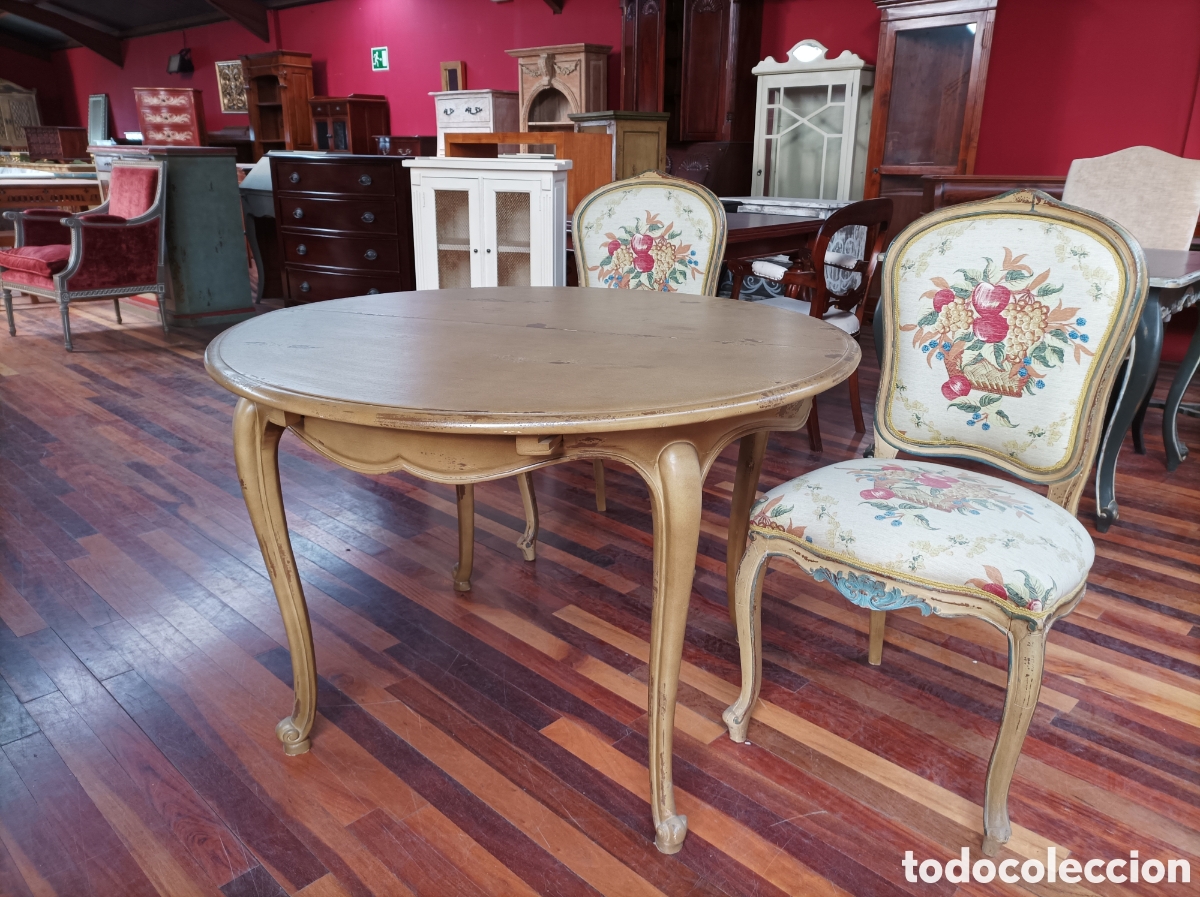 Antig&uuml;edades: Mesa redonda extensible en madera policromada - Foto 1