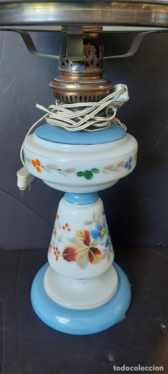 Antig&uuml;edades: Antiguo quinque de opalina pintado . - Foto 3