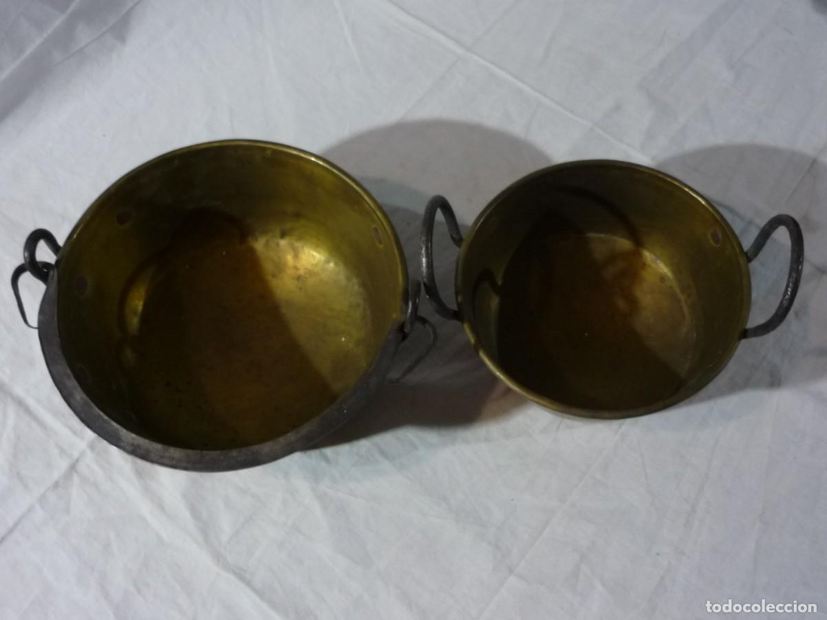 Antig&uuml;edades: Pareja de calderos de bronce e hierro forjado - Foto 2