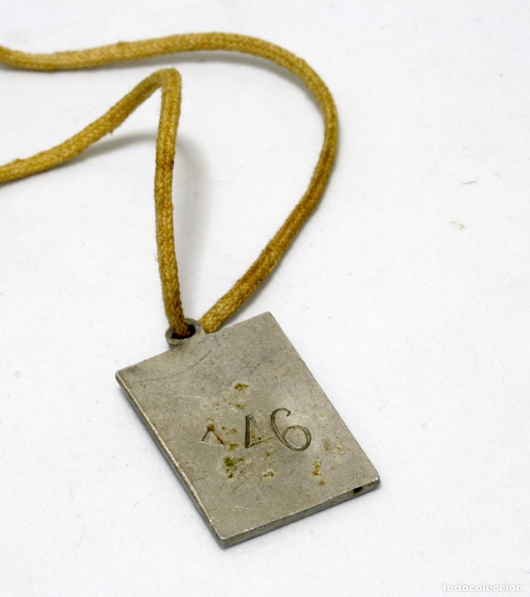 Antig&uuml;edades: MEDALLA EN ALUMINIO NUMERADA CORAZ&Oacute;N DE JES&Uacute;S - Foto 2