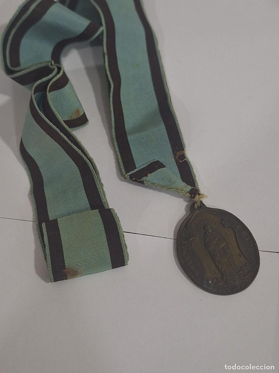 Antig&uuml;edades: Antigua medalla religiosa. . - Foto 3