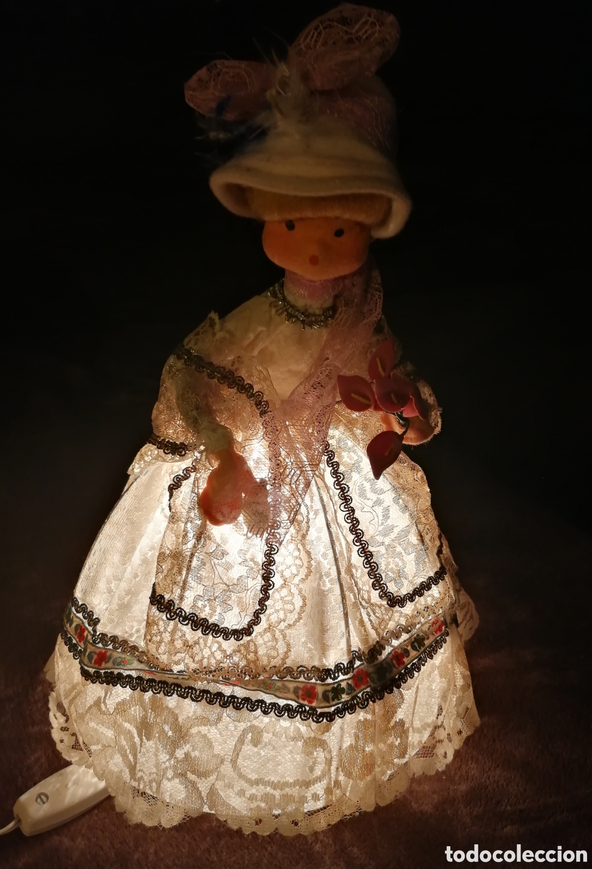 Antig&uuml;edades: L&aacute;mpara mu&ntilde;eca antigua - Foto 3