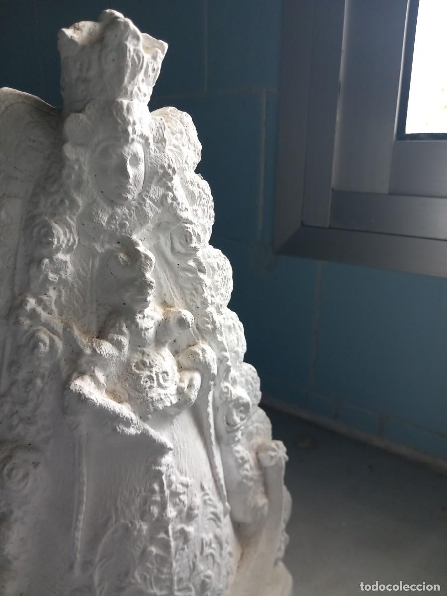 Antig&uuml;edades: Figura Virgen Roc&iacute;o Almonte - Foto 6