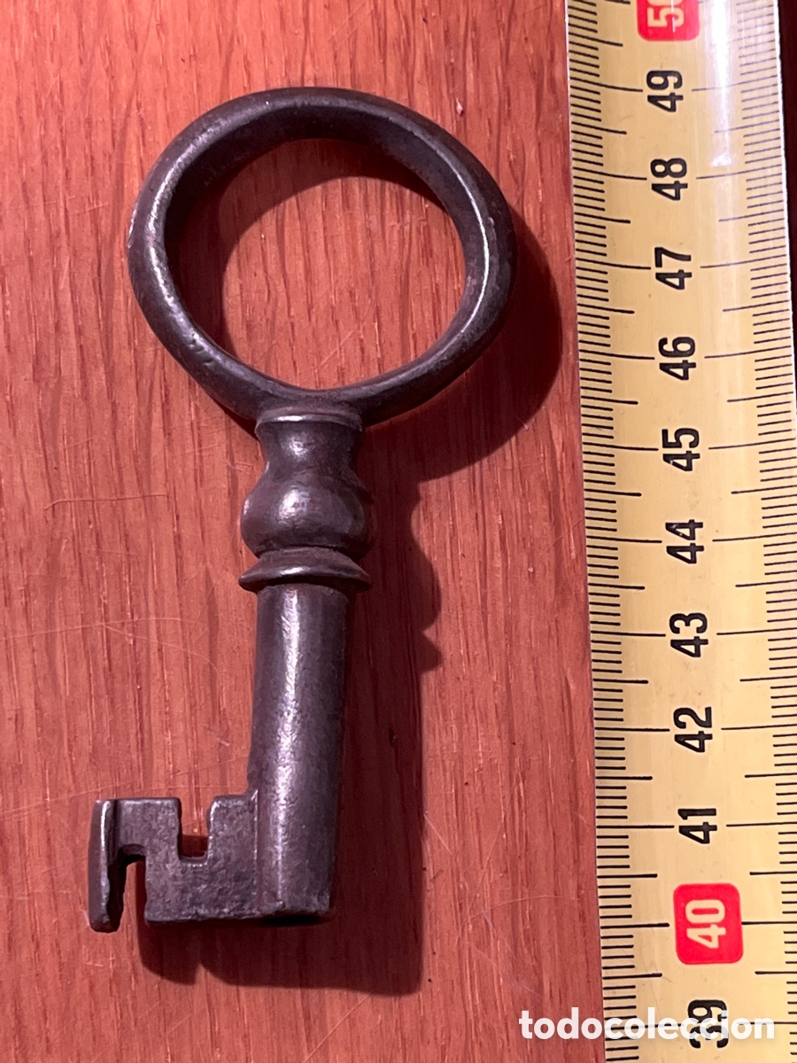 Antig&uuml;edades: Llave puerta siglo XVIII - Foto 1