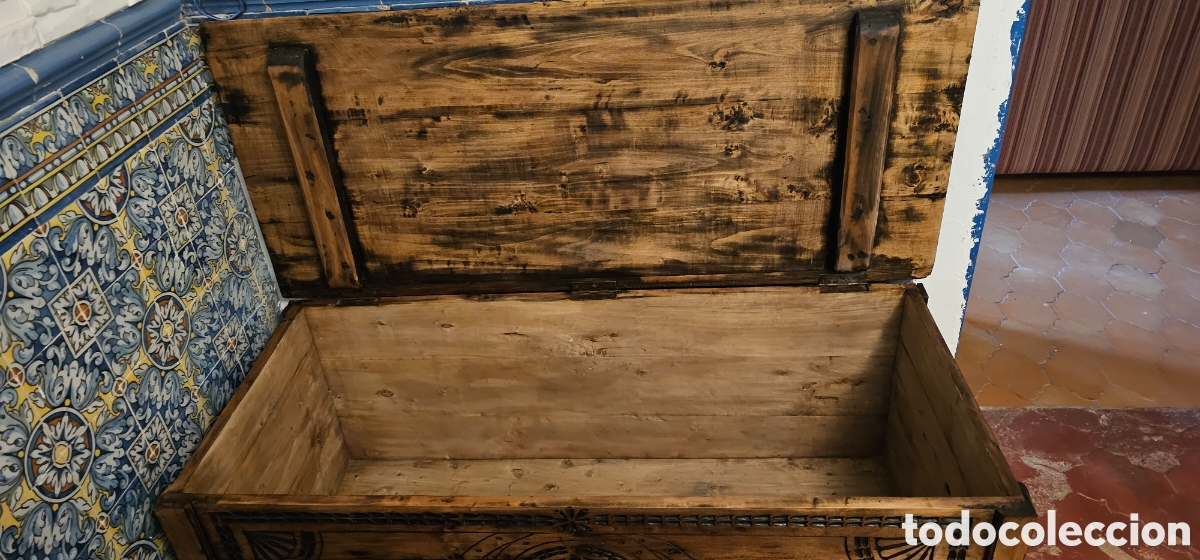 Antig&uuml;edades: Arc&oacute;n tallado 129x56x56 - Foto 5