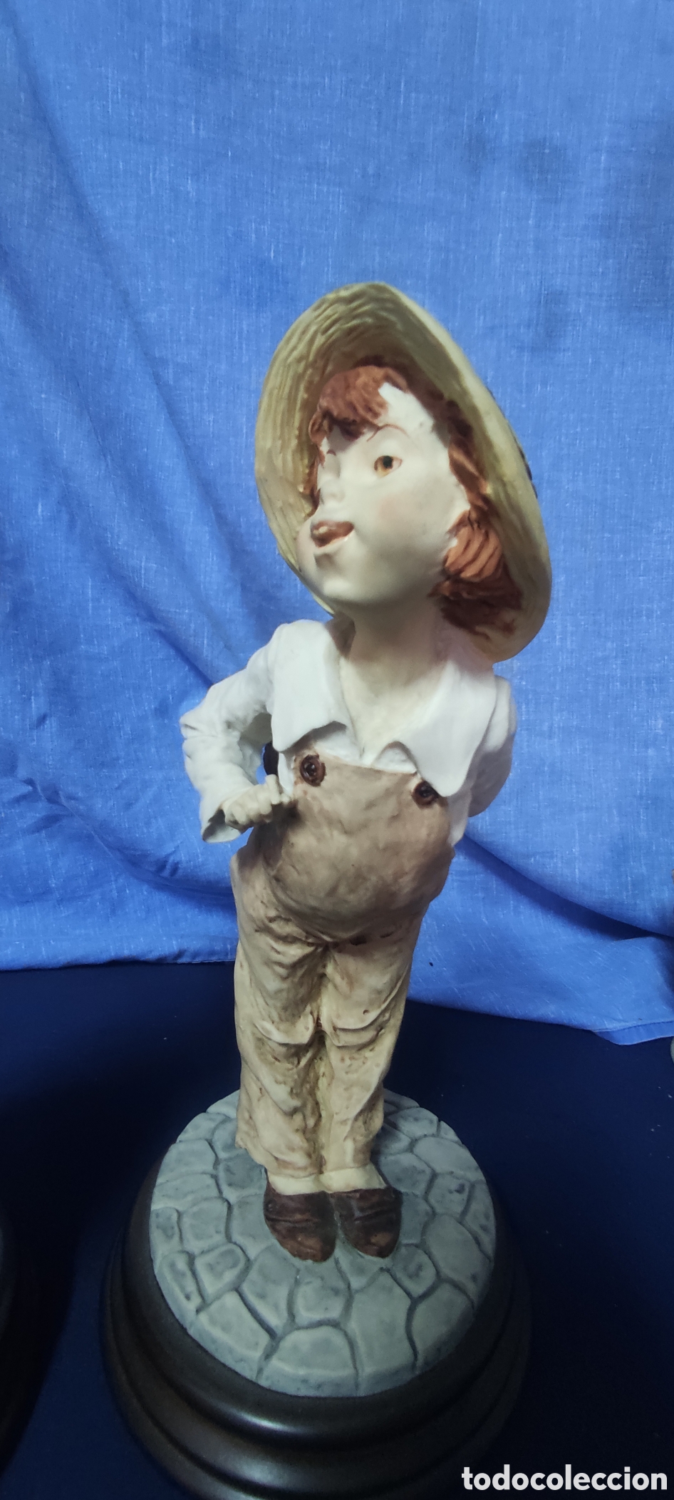 Antig&uuml;edades: Pareja de figuras de marmolina - Foto 4