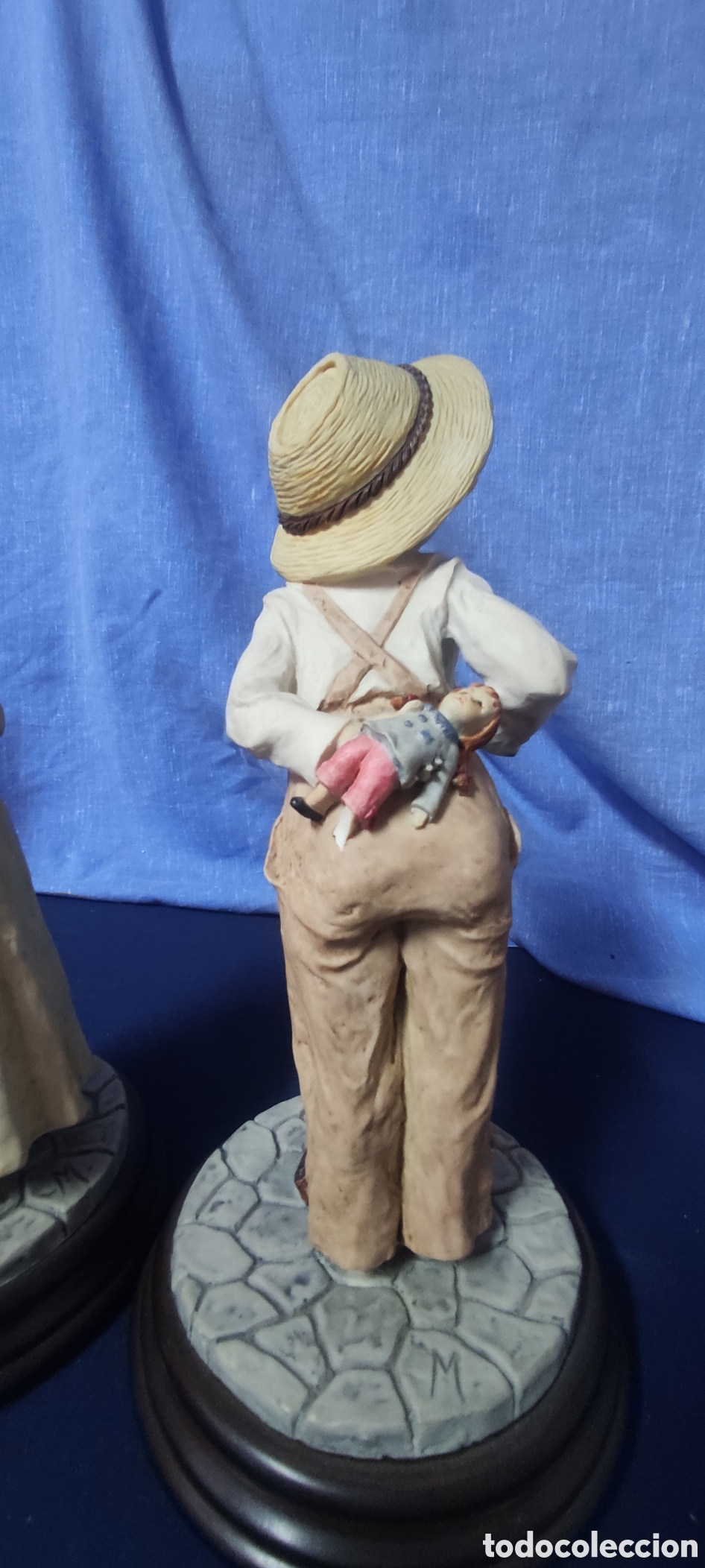 Antig&uuml;edades: Pareja de figuras de marmolina - Foto 5