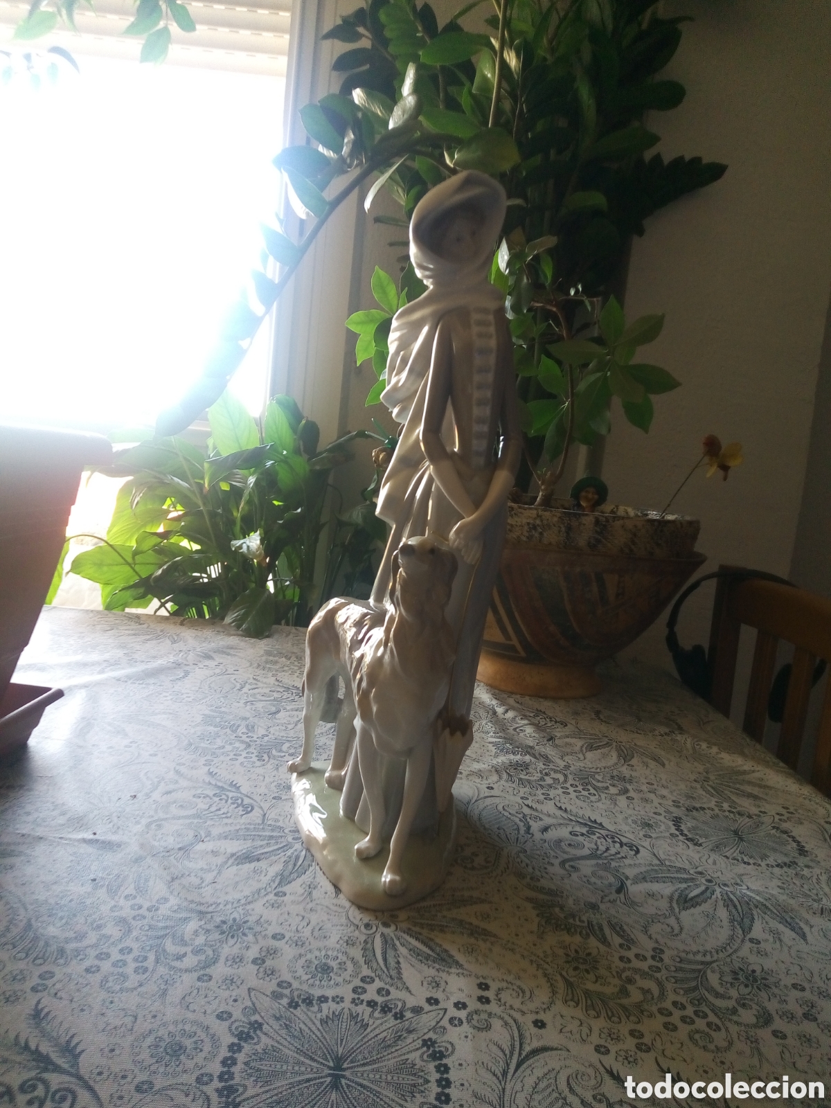 Antig&uuml;edades: Cer&aacute;mica de Lladr&oacute;, Dama con perro - Foto 5