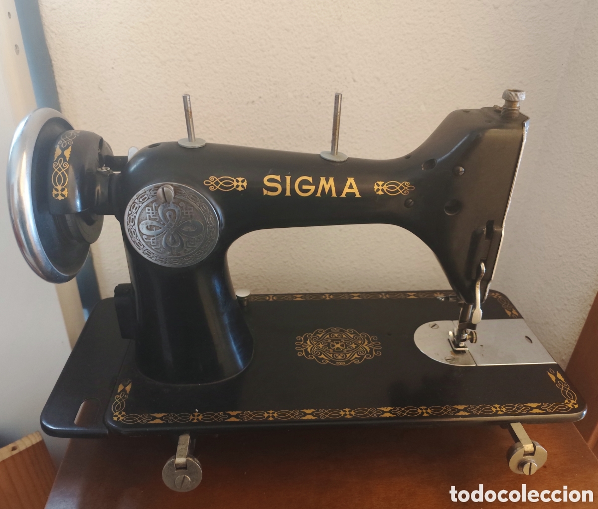 Antig&uuml;edades: Maquina de coser Sigma - Foto 3