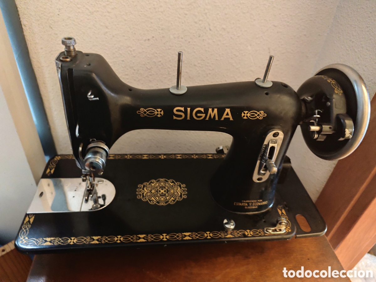 Antig&uuml;edades: Maquina de coser Sigma - Foto 1
