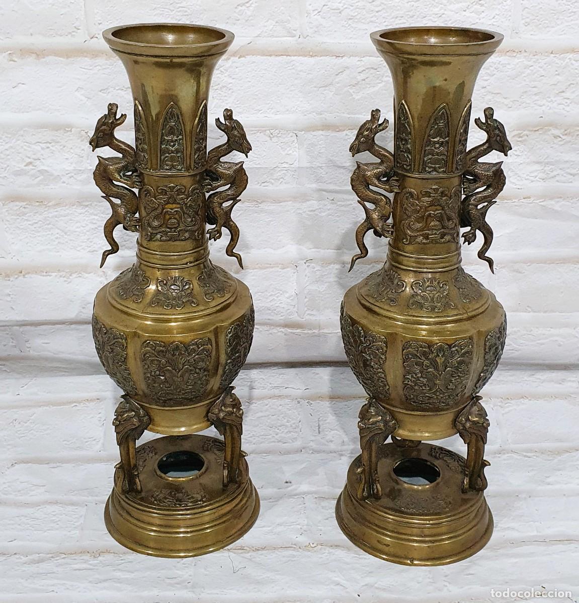 Antig&uuml;edades: Pareja de jarrones bronce S.XIX - Foto 2
