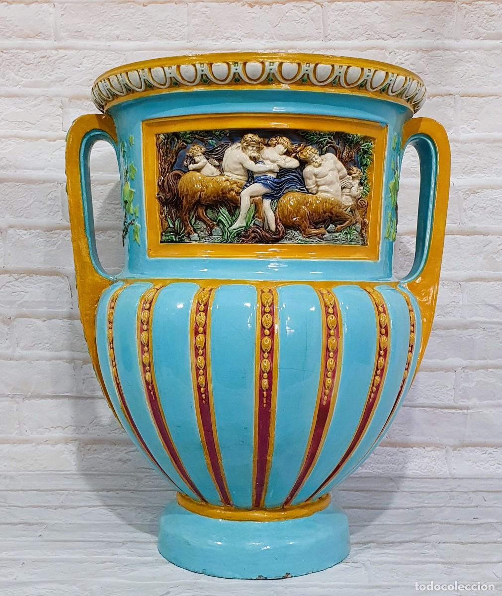 Antig&uuml;edades: Jarr&oacute;n antiguo macetero cer&aacute;mica decorada - Foto 1
