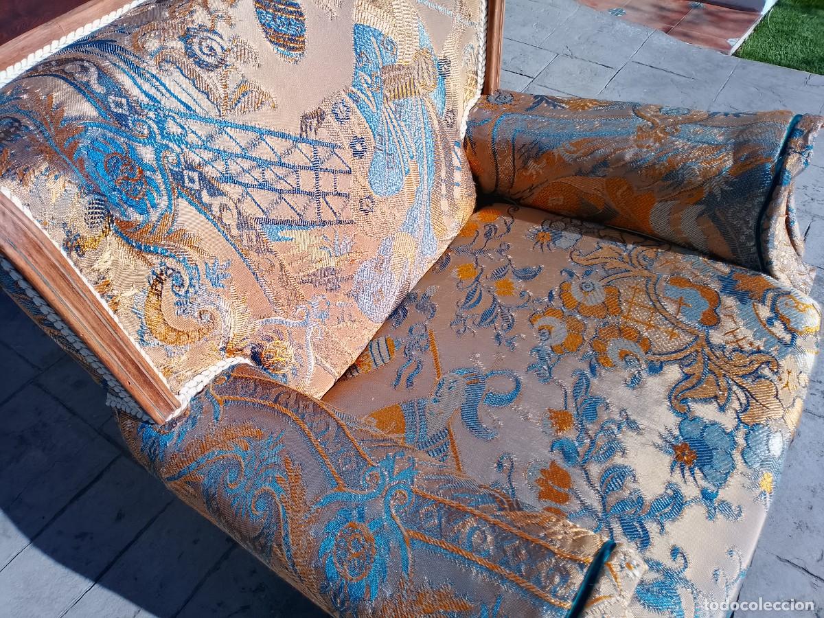 Antig&uuml;edades: Sill&oacute;n artesanal seda/ cuero restaurado - Foto 11