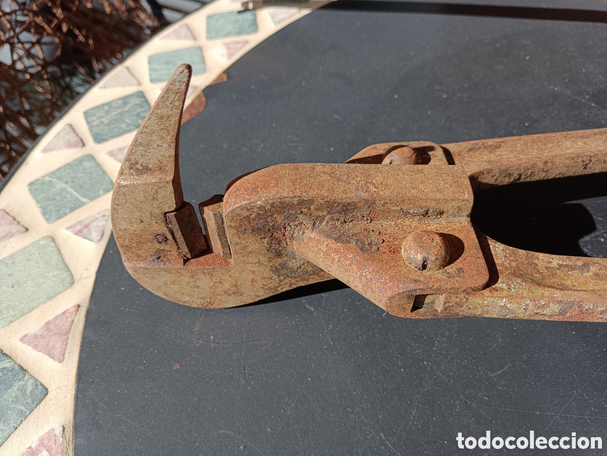 Antig&uuml;edades: Antigua y original corta alambrada - Foto 4