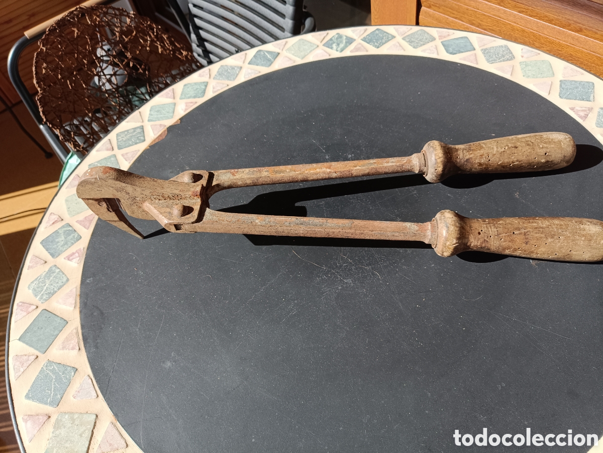 Antig&uuml;edades: Antigua y original corta alambrada - Foto 6