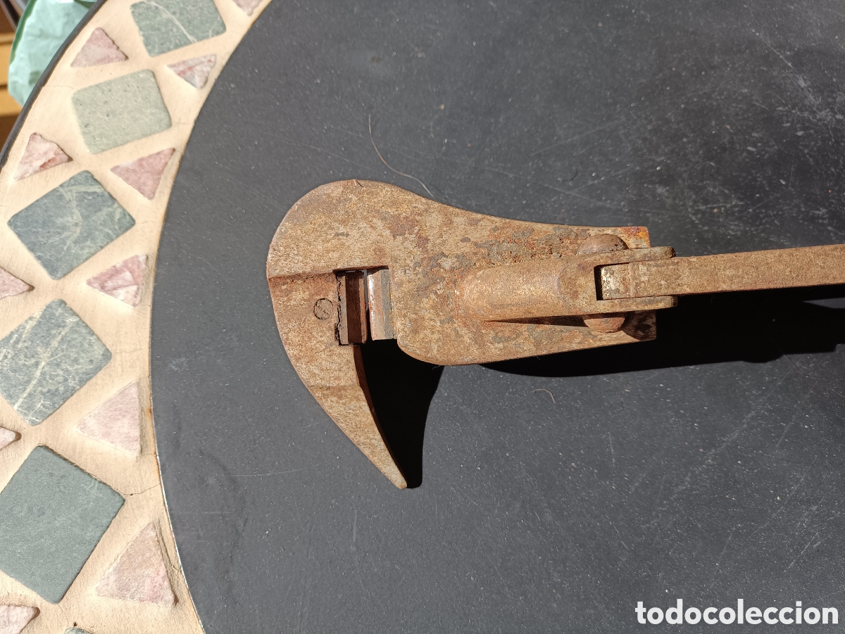 Antig&uuml;edades: Antigua y original corta alambrada - Foto 7