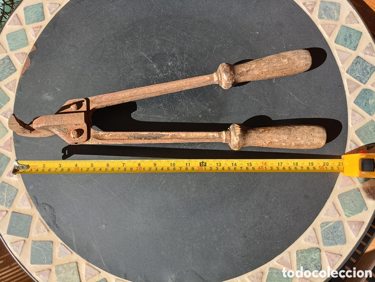 Antig&uuml;edades: Antigua y original corta alambrada - Foto 1
