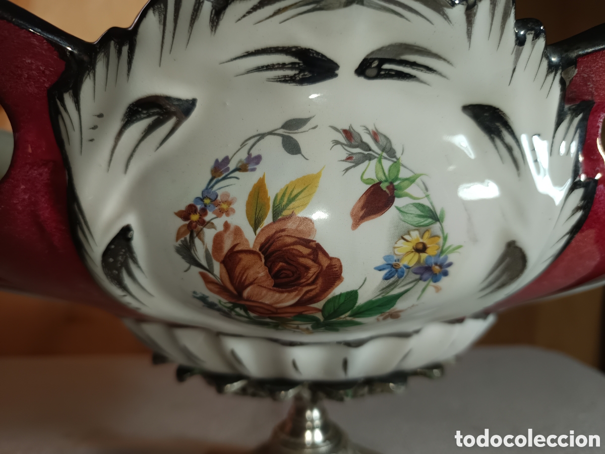 Antig&uuml;edades: Antiguo centro de mesa en porcelana y bronce. - Foto 4