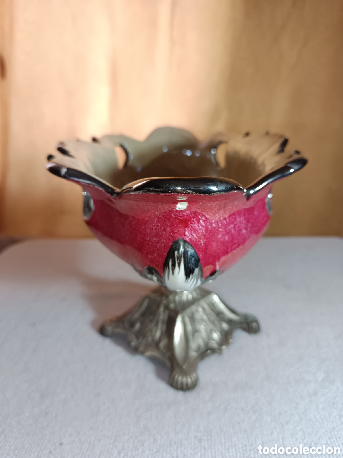 Antig&uuml;edades: Antiguo centro de mesa en porcelana y bronce. - Foto 5