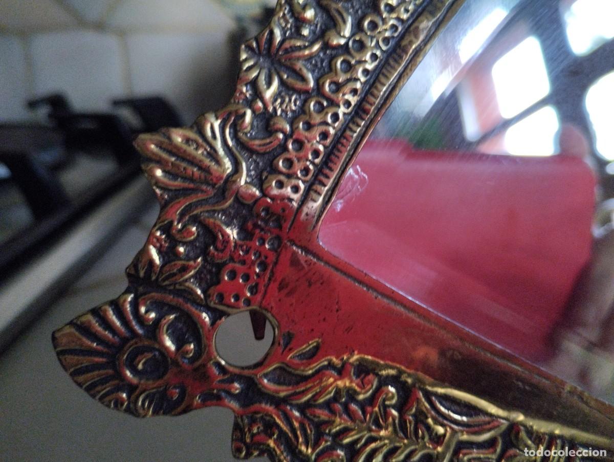 Antig&uuml;edades: ESPEJO ABANICO DE BRONCE CRISTAL BISELADO - Foto 2