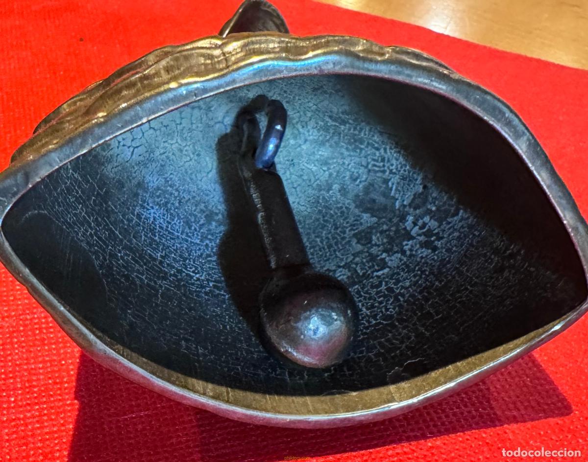Antig&uuml;edades: CAMPANA DE BRONCE FORMA DE DAMA SIGLO XIX - Foto 4