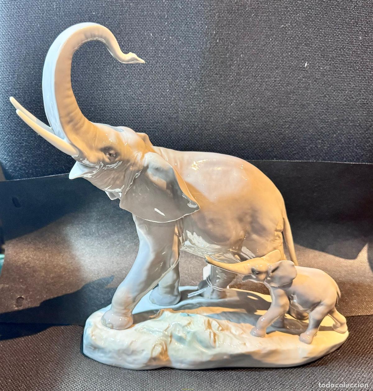 Antig&uuml;edades: FIGURA LLADR&Oacute; ELEFANTES - Foto 2
