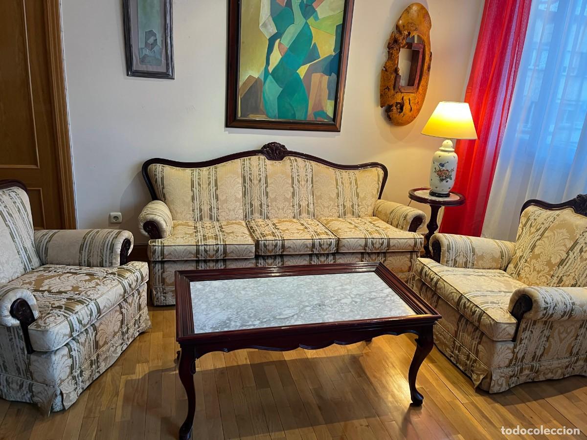 Antig&uuml;edades: Sof&aacute; Tresillo Isabelino - Foto 1