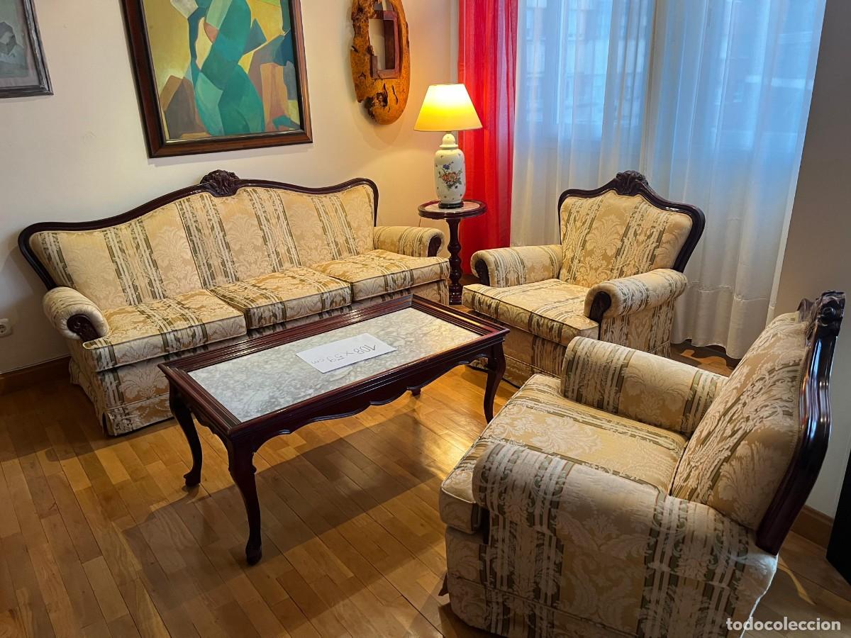 Antig&uuml;edades: Sof&aacute; Tresillo Isabelino - Foto 2
