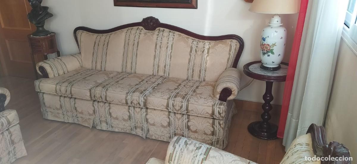 Antig&uuml;edades: Sof&aacute; Tresillo Isabelino - Foto 16