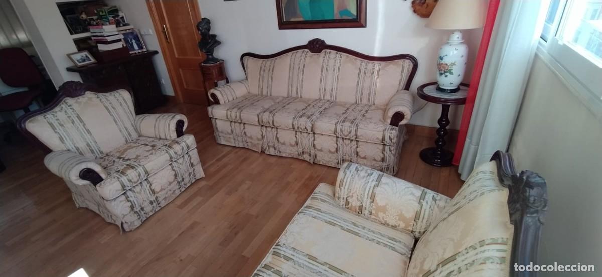 Antig&uuml;edades: Sof&aacute; Tresillo Isabelino - Foto 17