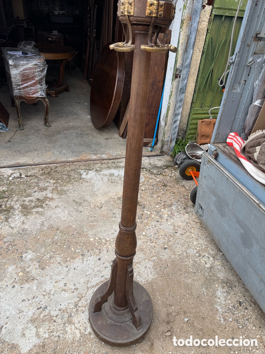 Antig&uuml;edades: Bonito perchero de madera - Foto 1
