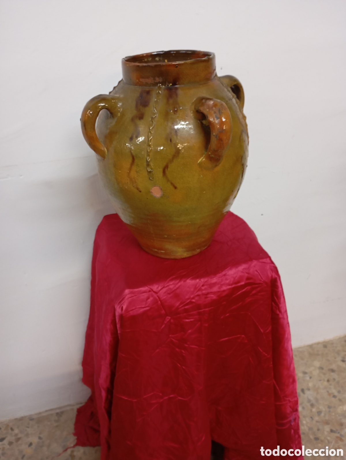 Antig&uuml;edades: OLLA COFRADIA 3 ASAS VERTR - Foto 1