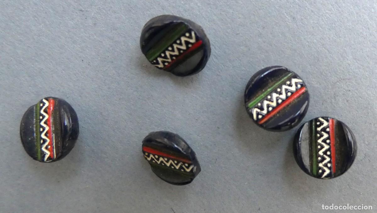 Antig&uuml;edades: CINCO BOTONES ART DECO PPIO.S.XX - Foto 3