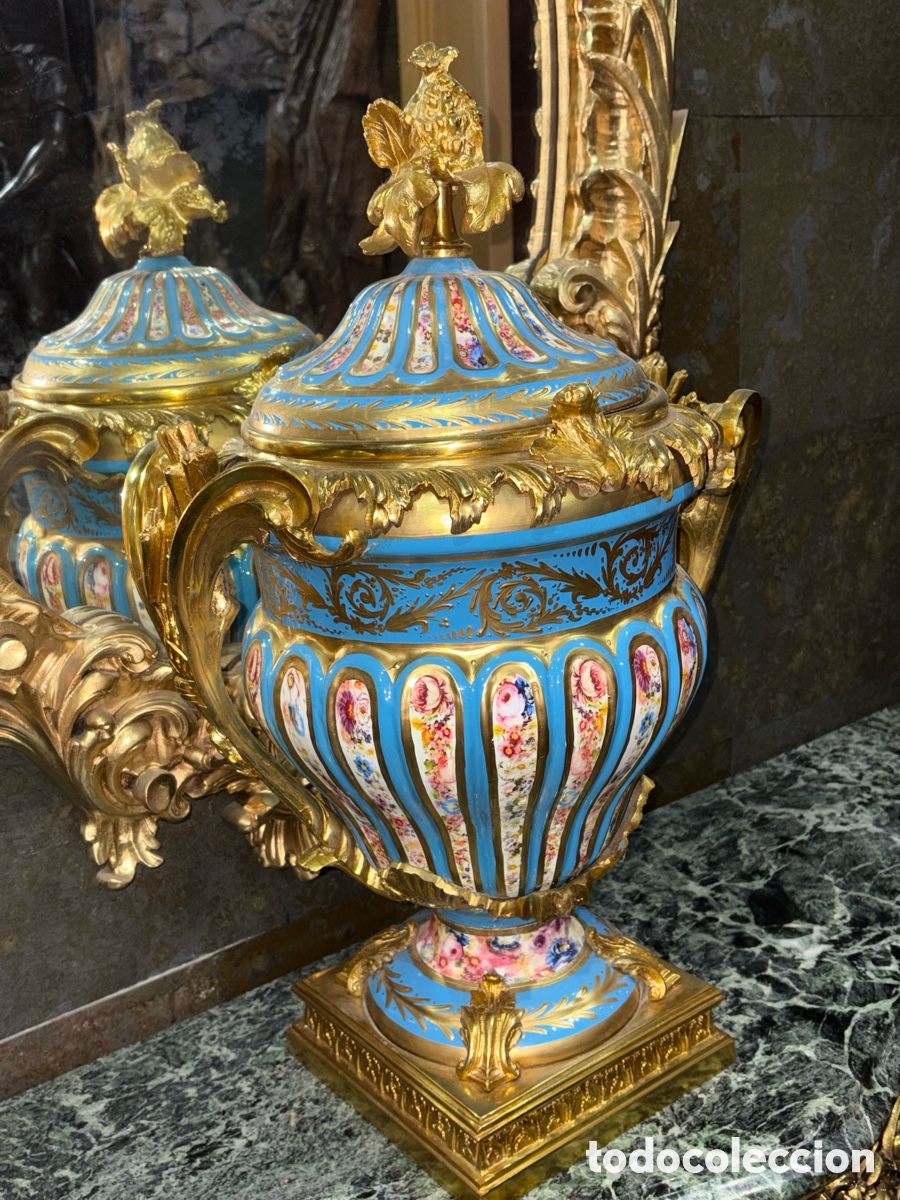 Antig&uuml;edades: Jarron de porcelana y bronce - Foto 9
