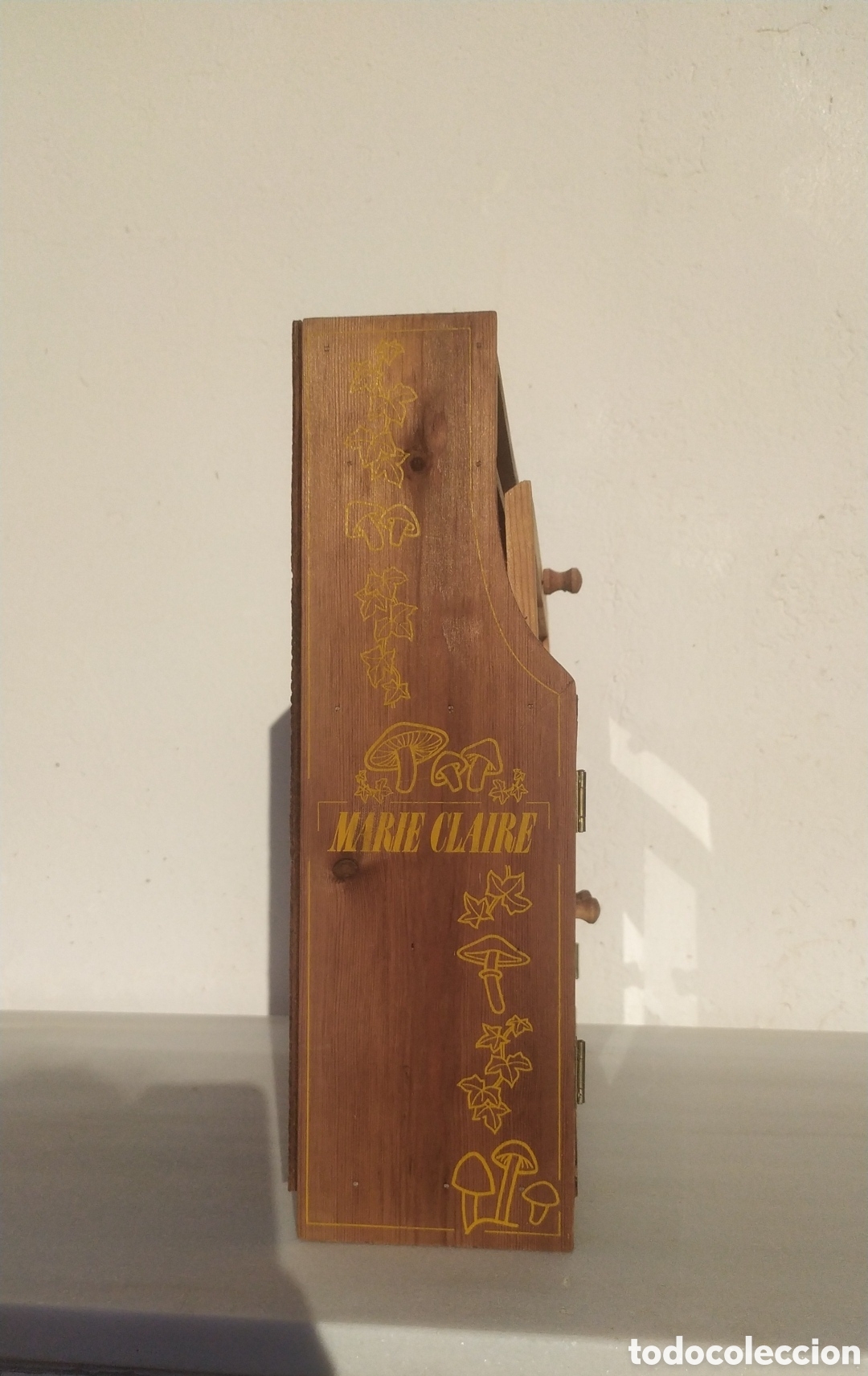 Antig&uuml;edades: Peque&ntilde;a vitrina madera - Foto 5