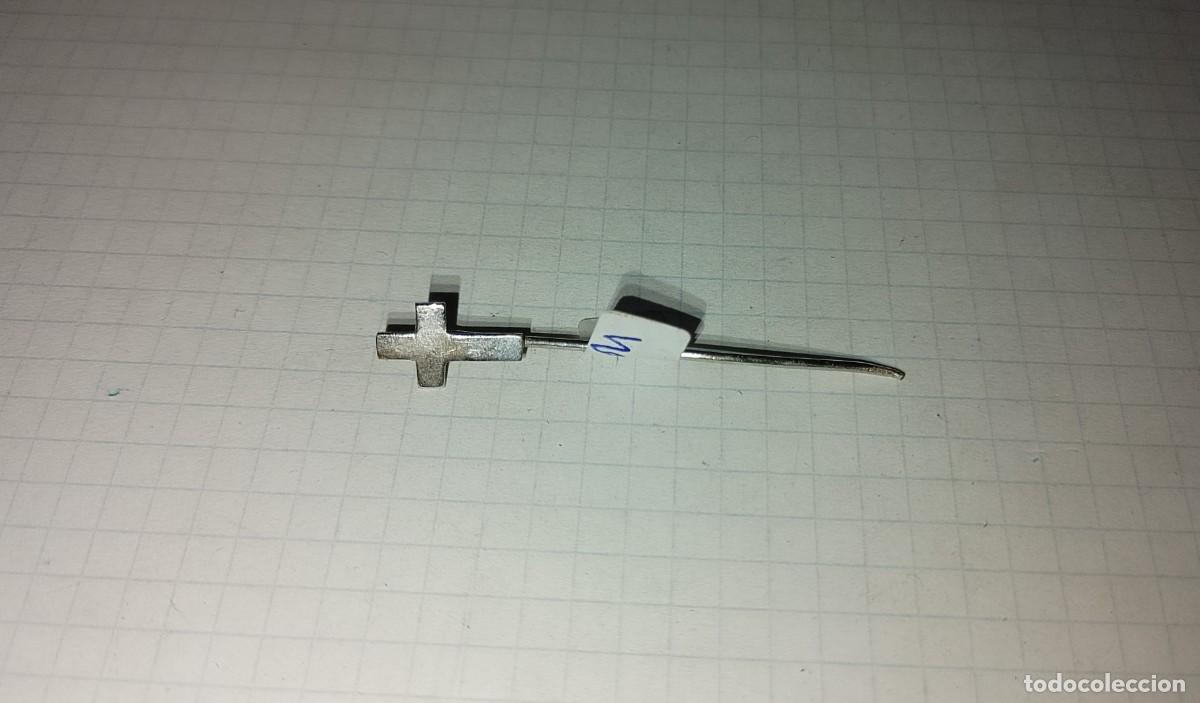 Antiques: Cruz de aguja, 12 mm