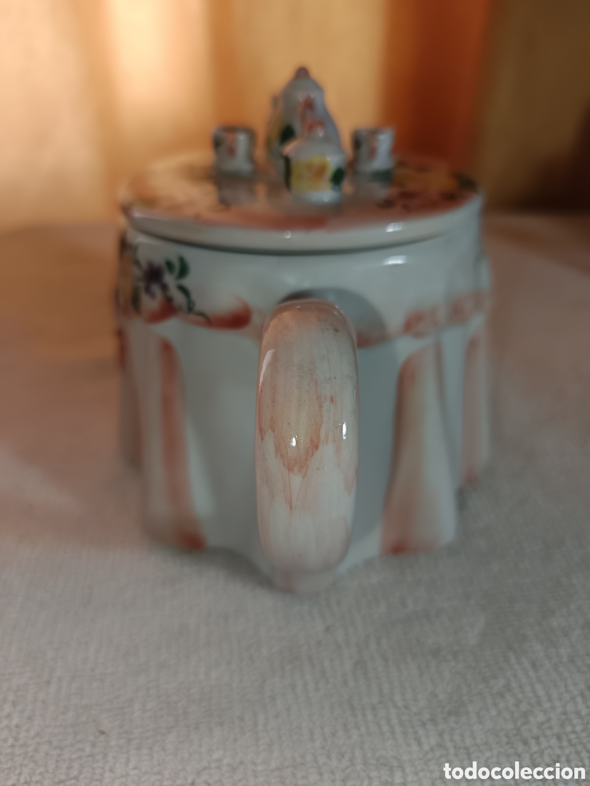 Antig&uuml;edades: Tetera de porcelana con miniaturas de te. - Foto 4