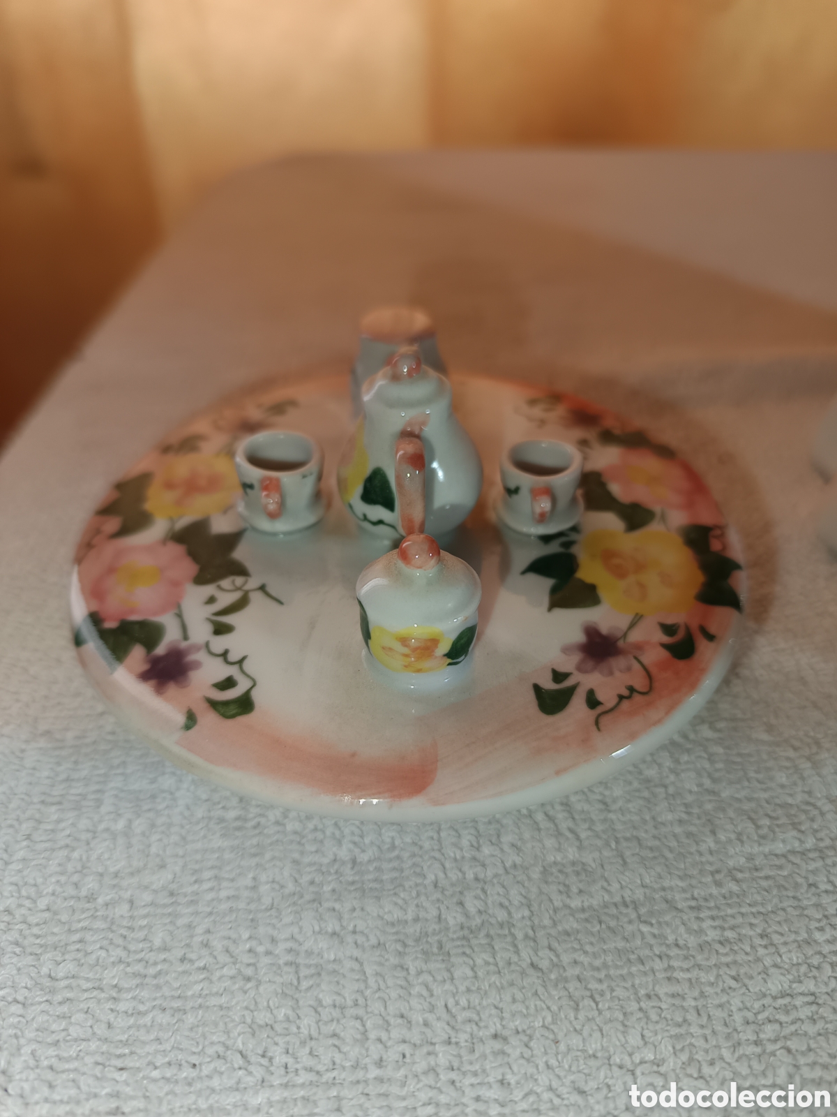 Antig&uuml;edades: Tetera de porcelana con miniaturas de te. - Foto 6
