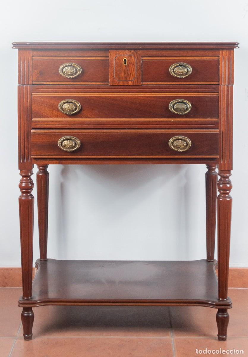 Antig&uuml;edades: Mueble cubertero, estilo Luis XVI - Foto 3