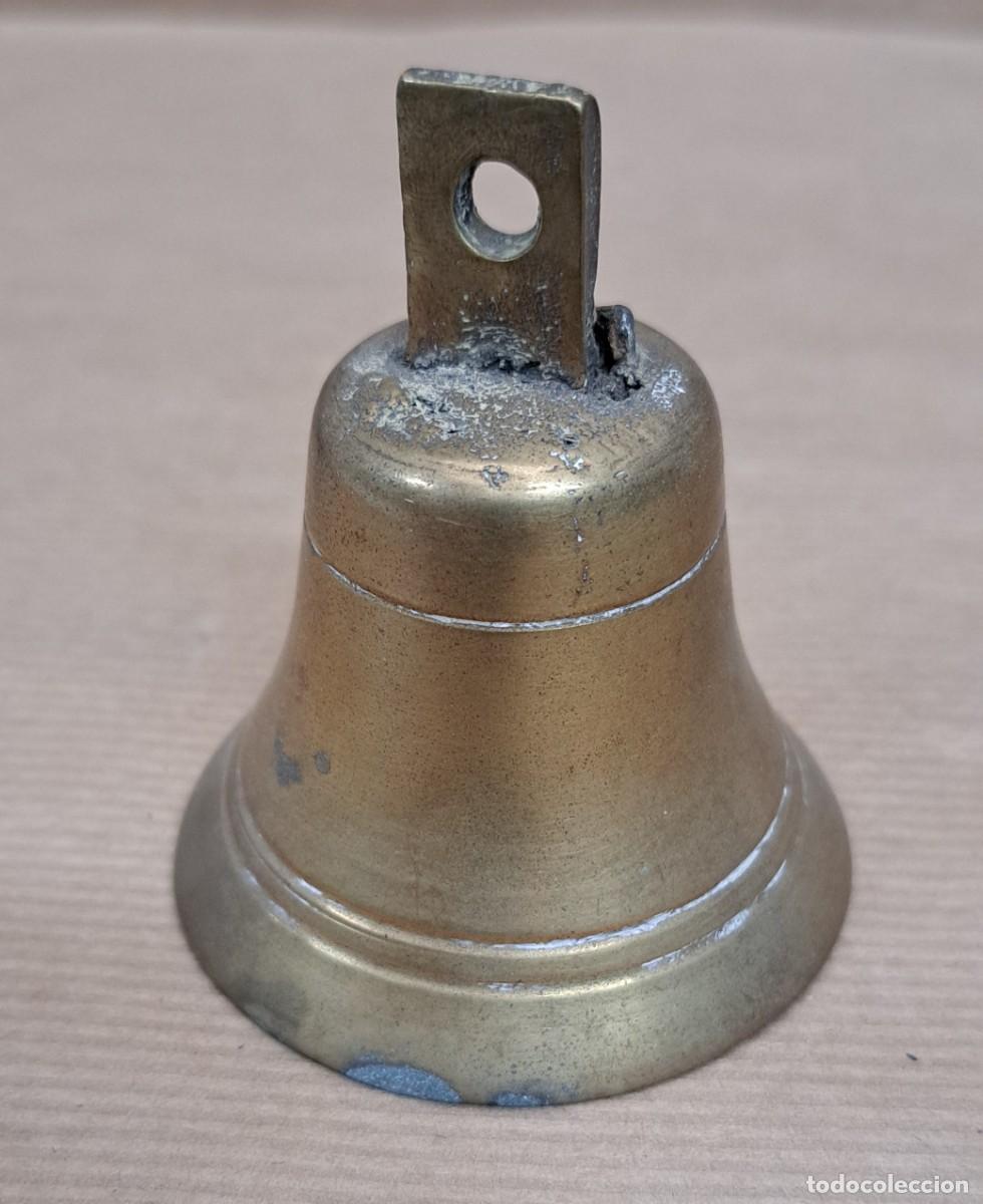 Antig&uuml;edades: Peque&ntilde;a campana de bronce - Foto 1