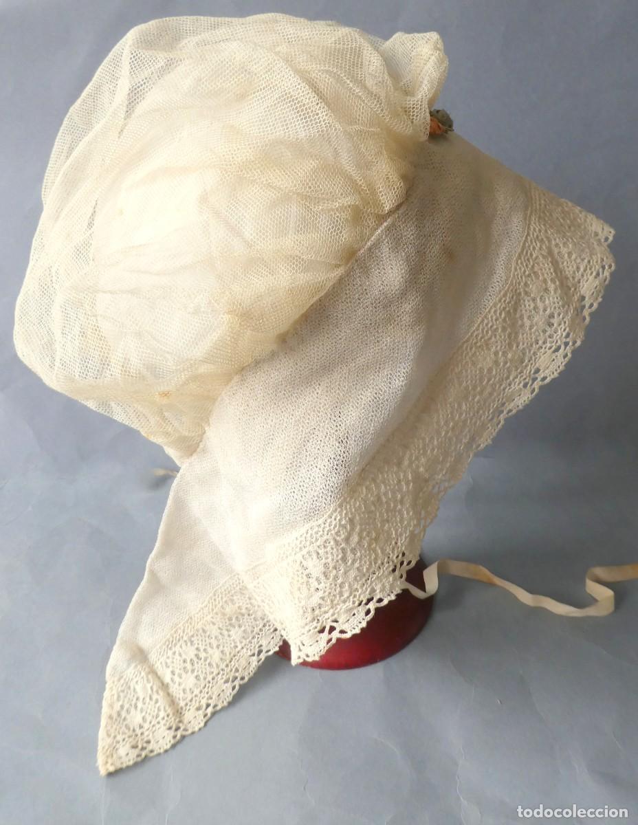 Antig&uuml;edades: ANTIGUO GORRO DE ENCAJE CON OREJAS S. XIX - Foto 7